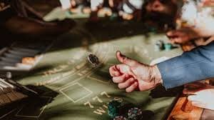 Meja Infinite Blackjack dengan dealer profesional di studio sport 088
